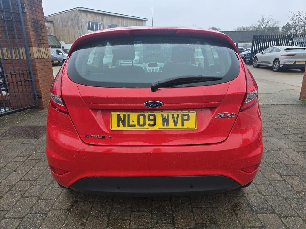 Ford Fiesta Hatchback 1.25 Style 200909 NL09WVP Red #3