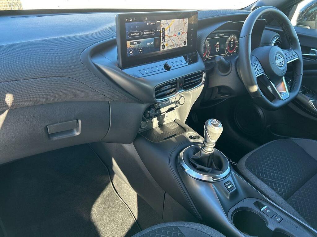 Nissan Juke 1.0 Dig-t N-connecta Euro 6 Ss PF75MXX Black #2