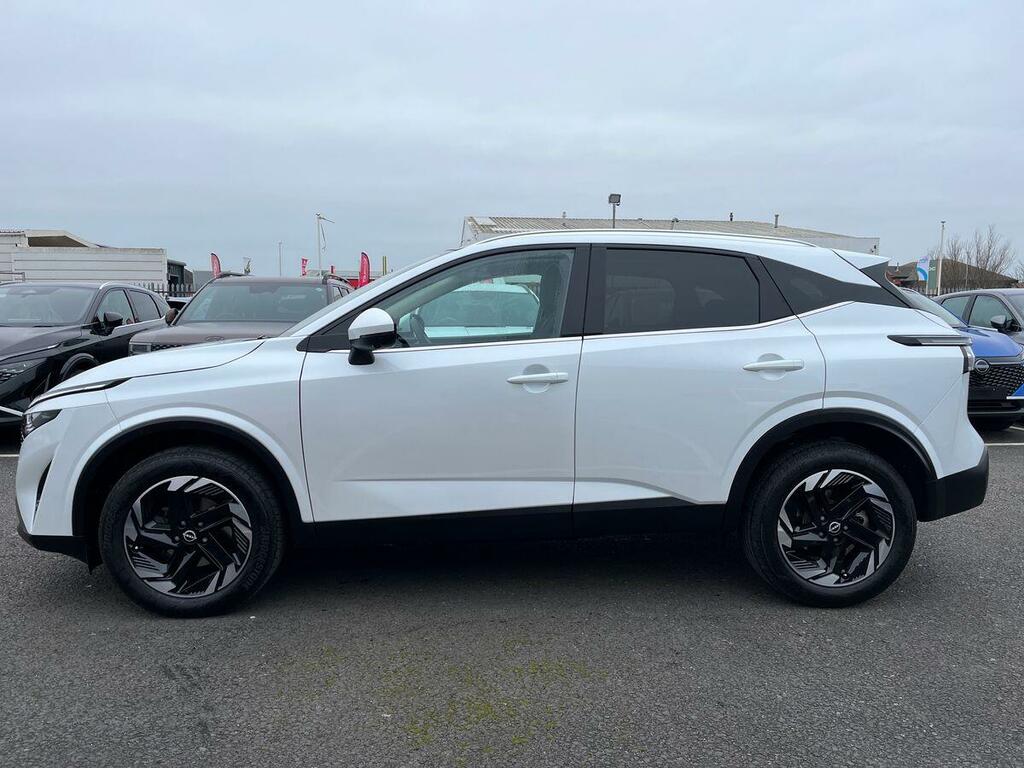 Nissan Qashqai 1.3 Dig-t Mhev N-connecta Suv Hybrid Xt White #6