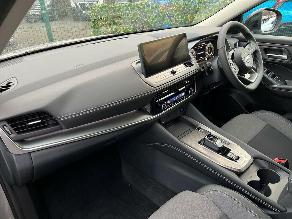 Nissan Qashqai 1.5 H E-power N-connecta Euro 6 Ss PF75XLX Silver #2