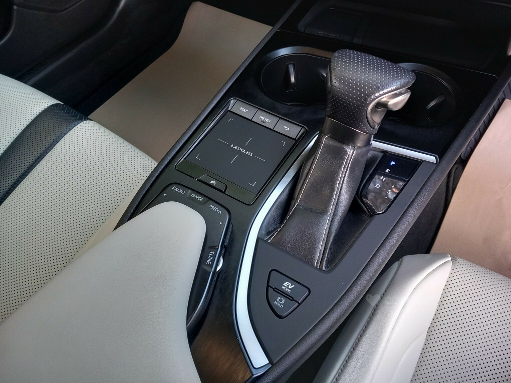 Lexus UX D4 Awd R-design Lux Nav Grey #36
