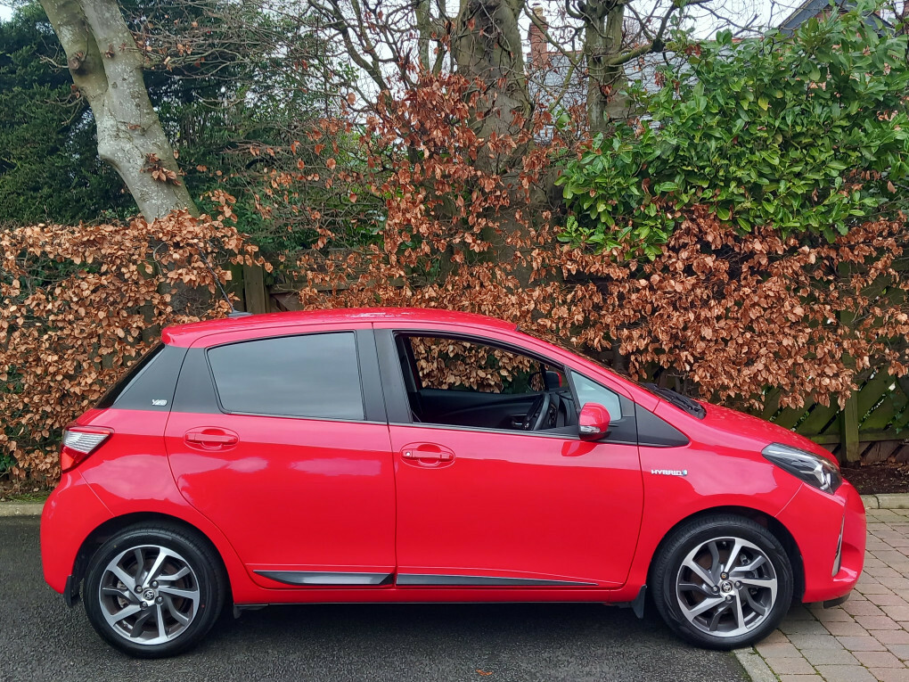 Toyota Yaris Y20 Vvt-i Hev Cvt RRZ5250 #5