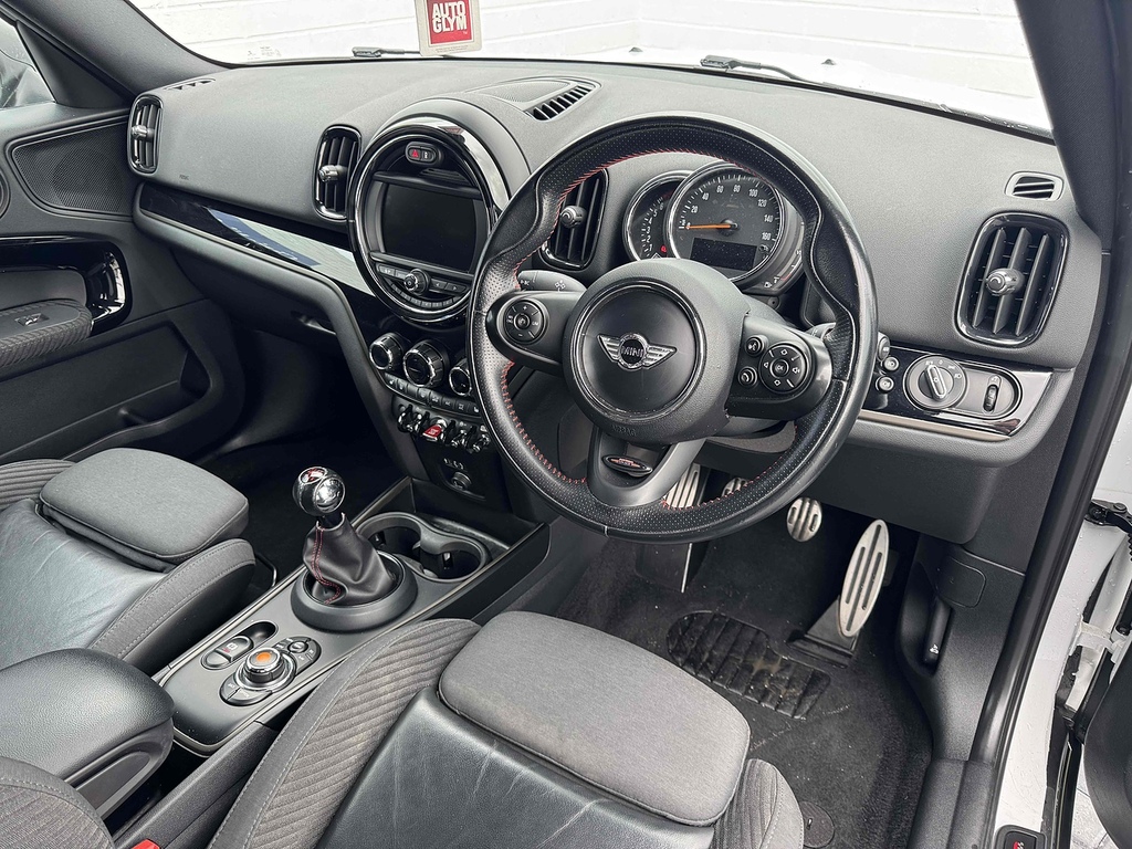 Mini Countryman Cooper White #3