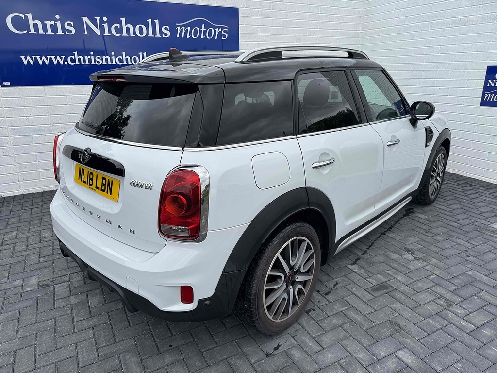 Mini Countryman Cooper White #2