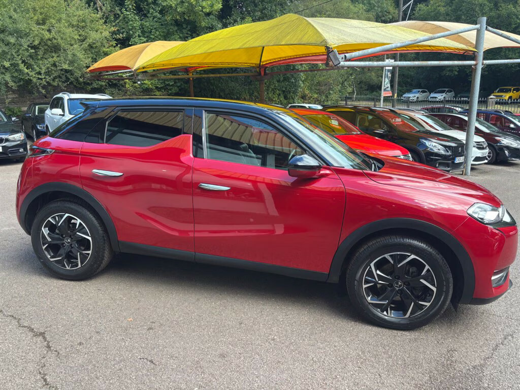 DS DS 3 Bluehdi Prestige S S Hatchback Red #3