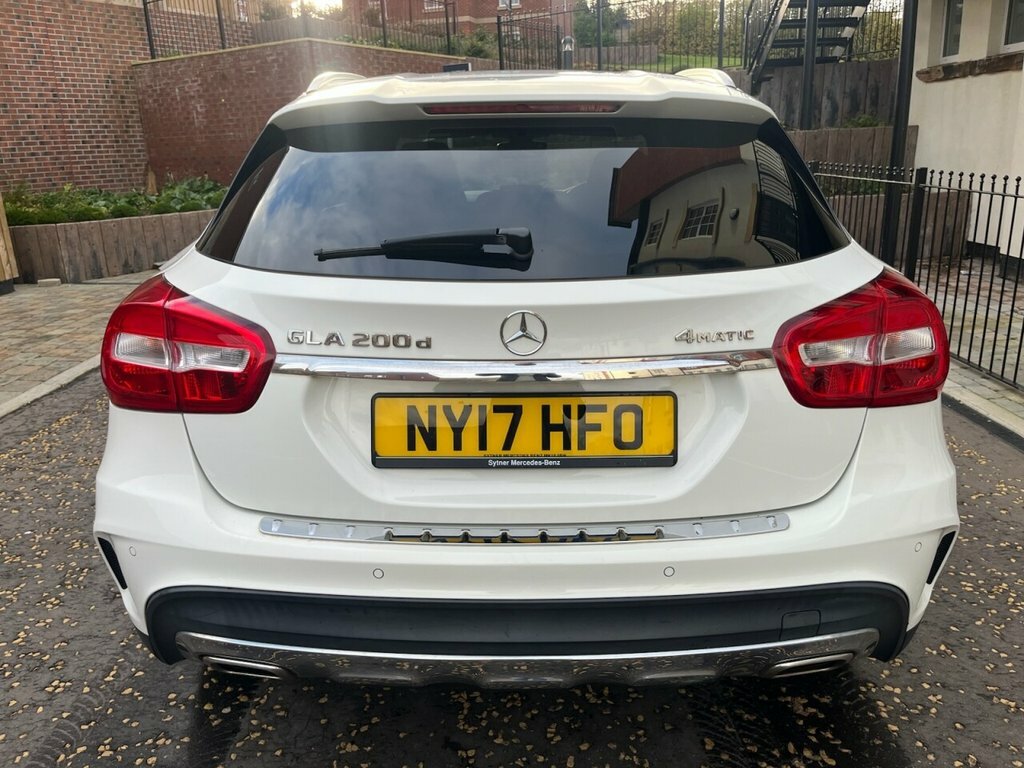 Mercedes-Benz GLA Class 2.1L Amg Line NY17HFO White #4