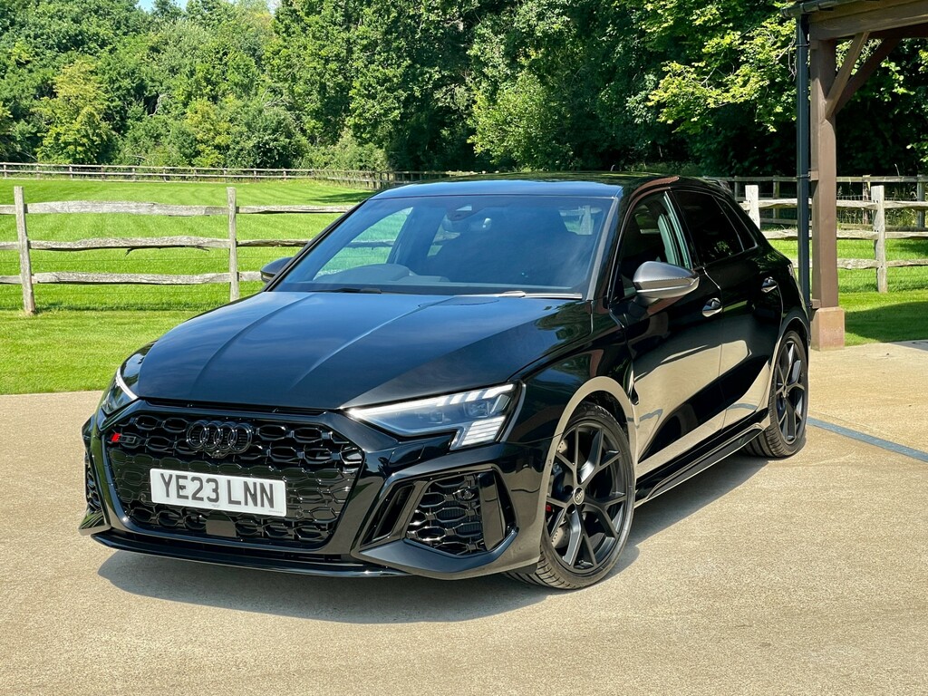 Audi RS3 2.5 Tfsi Carbon Black Sportback Black