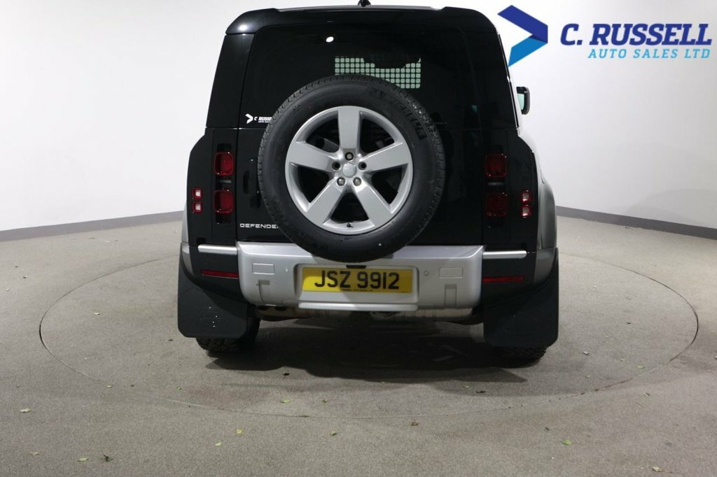 Land Rover Defender 3L Se DRZ555 Black #6