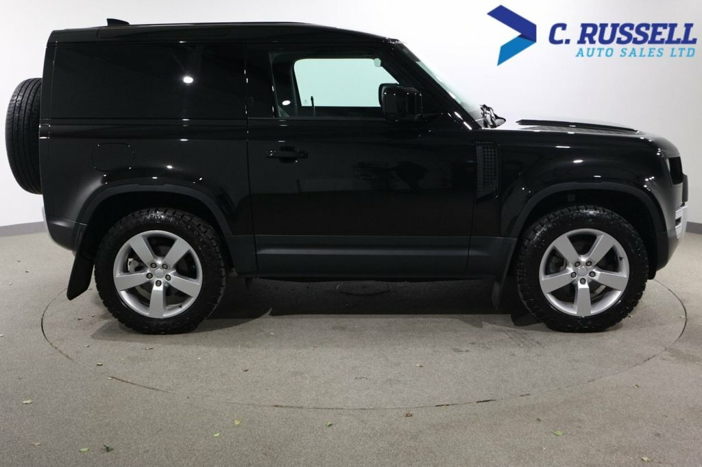 Land Rover Defender 3L Se DRZ555 Black #4