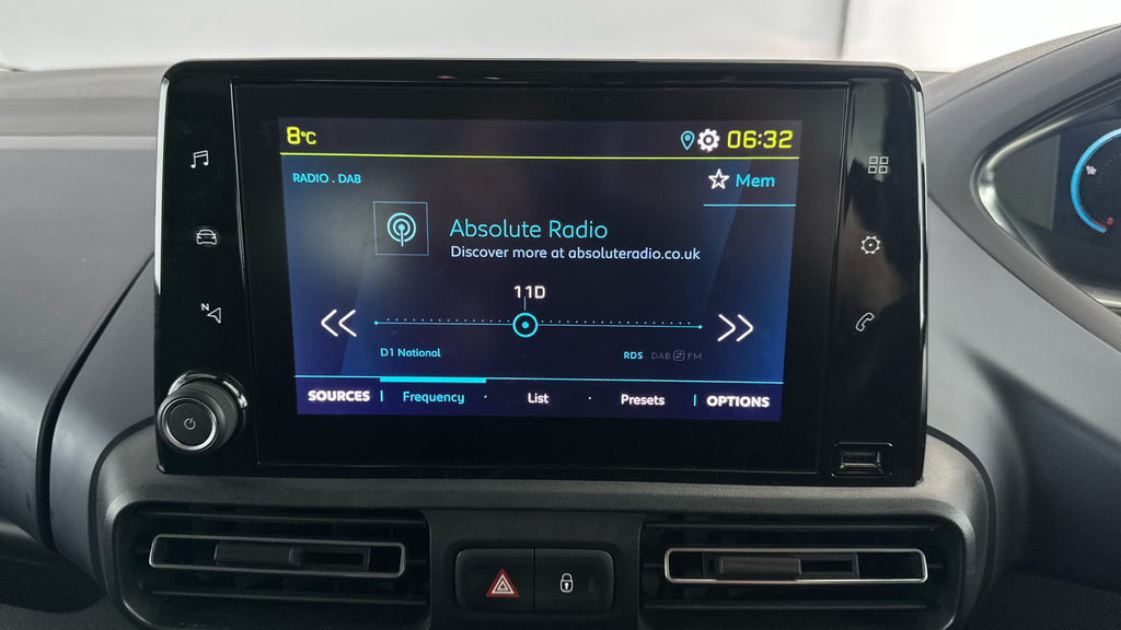 Peugeot e-Rifter Hatchback Blue #18