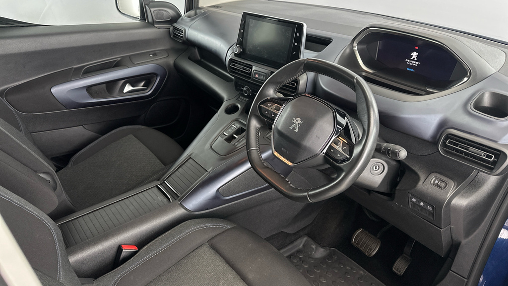 Peugeot e-Rifter Hatchback Blue #11