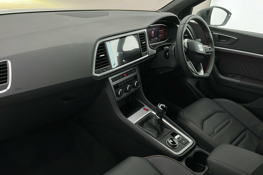 Seat Ateca Fr Black Edition 1.5 Ecotsi 150 6-Speed Man White #2