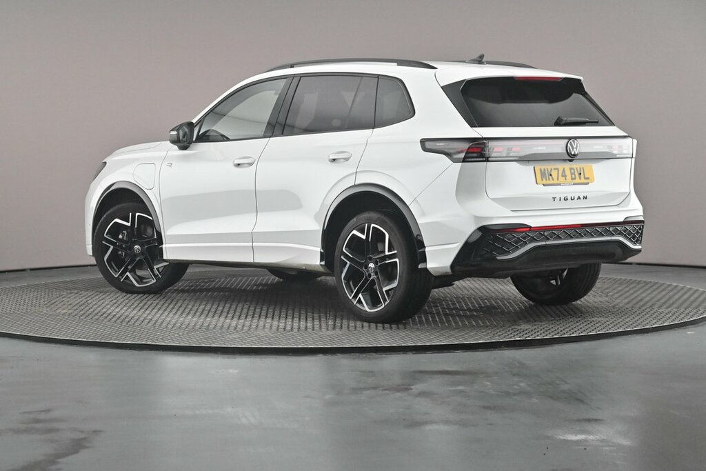Volkswagen Tiguan R-line 1.5 Tsi Ehybrid 272Ps 6-Speed Dsg MK74BVL White #2
