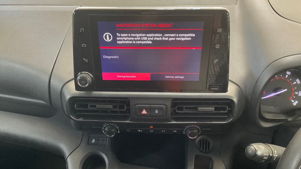 Citroen Berlingo Citroen Berlingo 2019 SK69SVP White #4