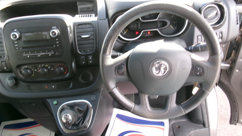 Vauxhall Vivaro Vauxhall Vivaro 2016 KY66HDF Grey #3