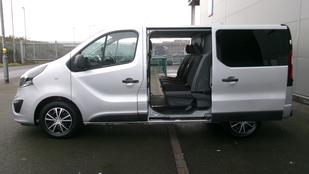 Vauxhall Vivaro Vauxhall Vivaro 2018 VO68VSE Silver #6