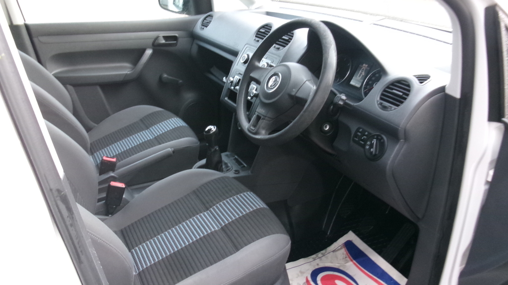 Volkswagen Caddy Volkswagen Caddy 2015 BN15YBZ White #2