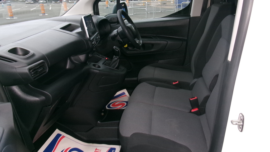 Citroen Berlingo Citroen Berlingo 2019 LA19BLF White #6