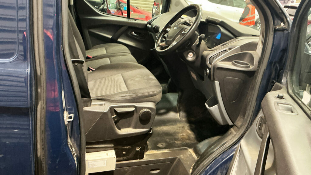 Ford Transit Custom Ford Transit 2016 LG16CKY Blue #2
