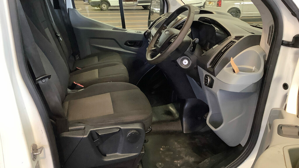 Ford Transit Custom Ford Transit 2018 MM68YJW White #2