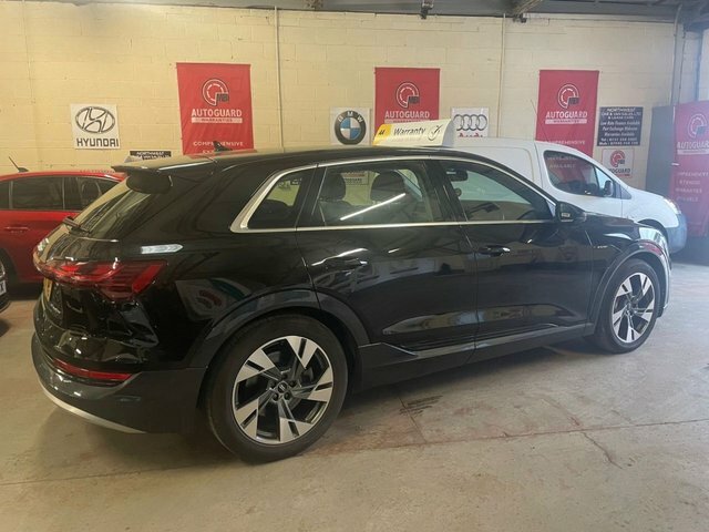 Audi E-tron Sport Suv MF71YNL Black #2