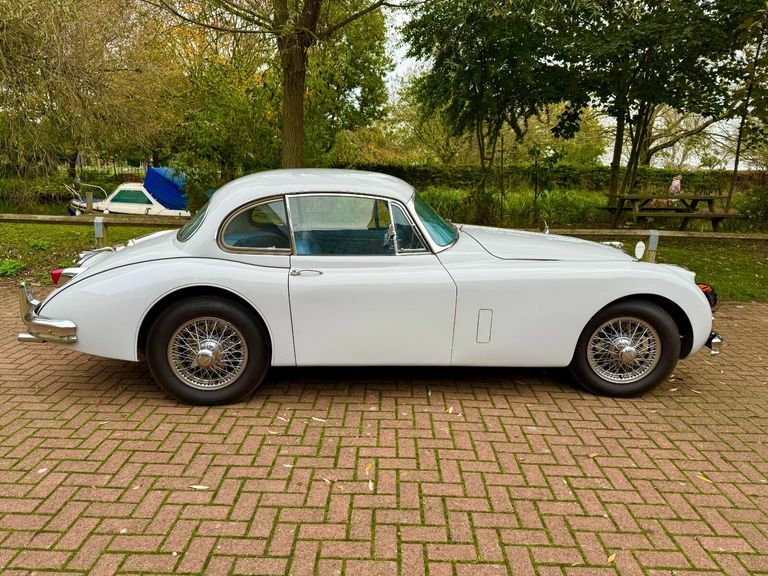 Jaguar XK Saloon Grey #2
