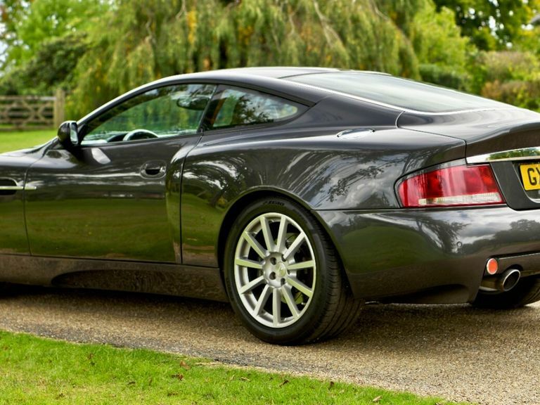 Aston Martin Vanquish Coupe Silver #4