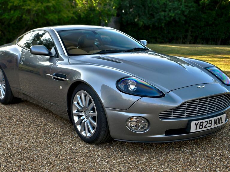 Aston Martin Vanquish Coupe Silver #4