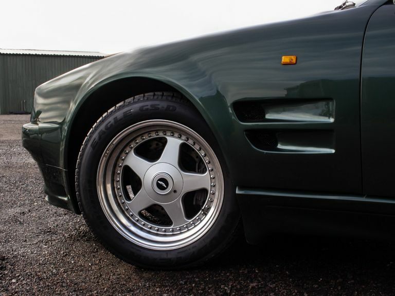 Aston Martin Virage 5.3 #24