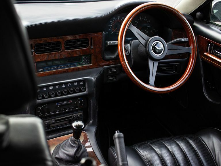 Aston Martin Virage 5.3 #18
