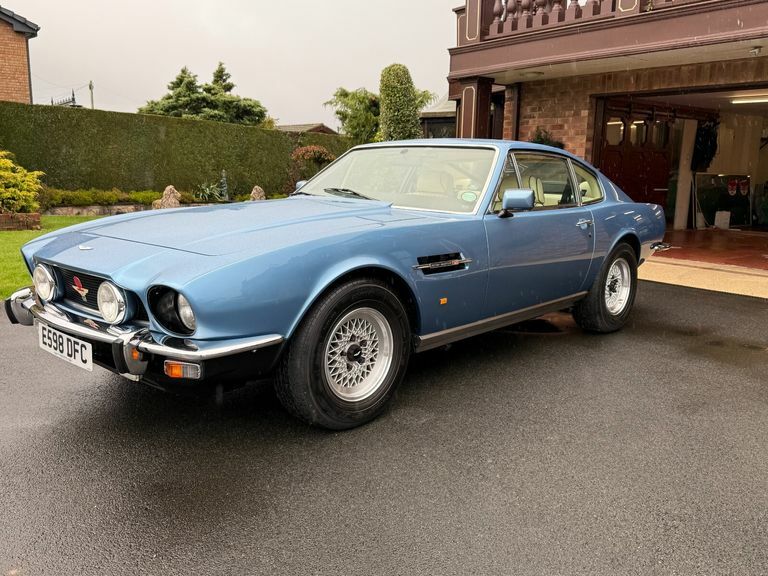 Aston Martin V8 Coupe Blue #3