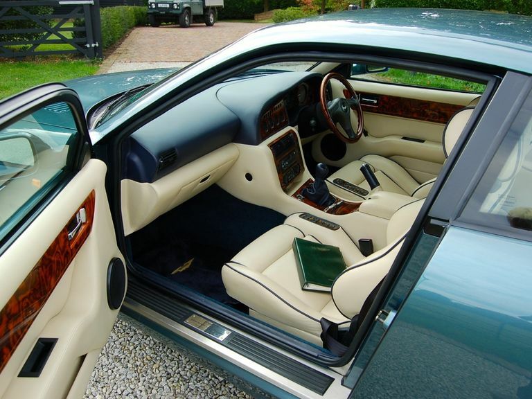 Aston Martin V8 Coupe Blue #7