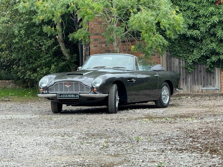 Aston Martin DB6 Convertible Black