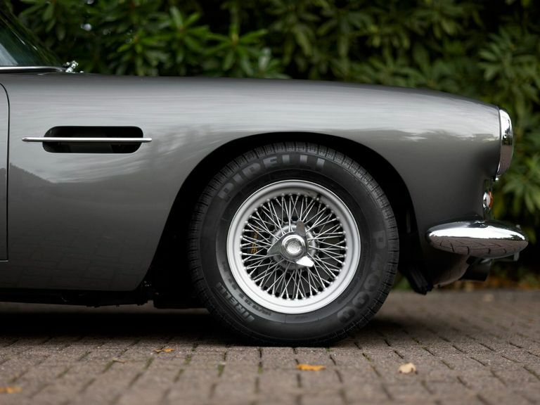 Aston Martin DB4 Saloon Grey #5