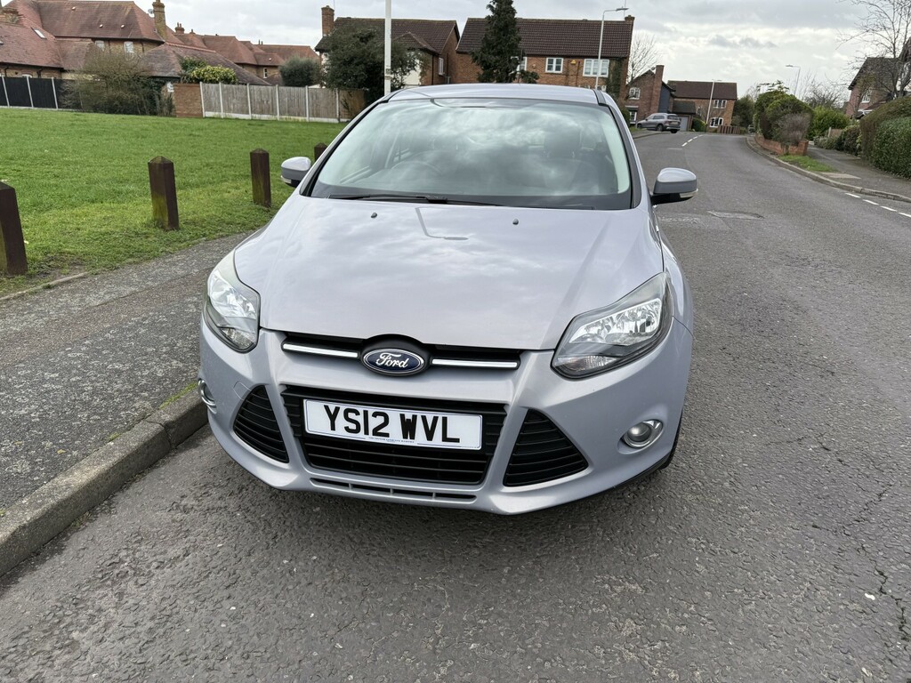 Ford Focus Hatchback 1.6 Zetec 2012 YS12WVL Silver #2