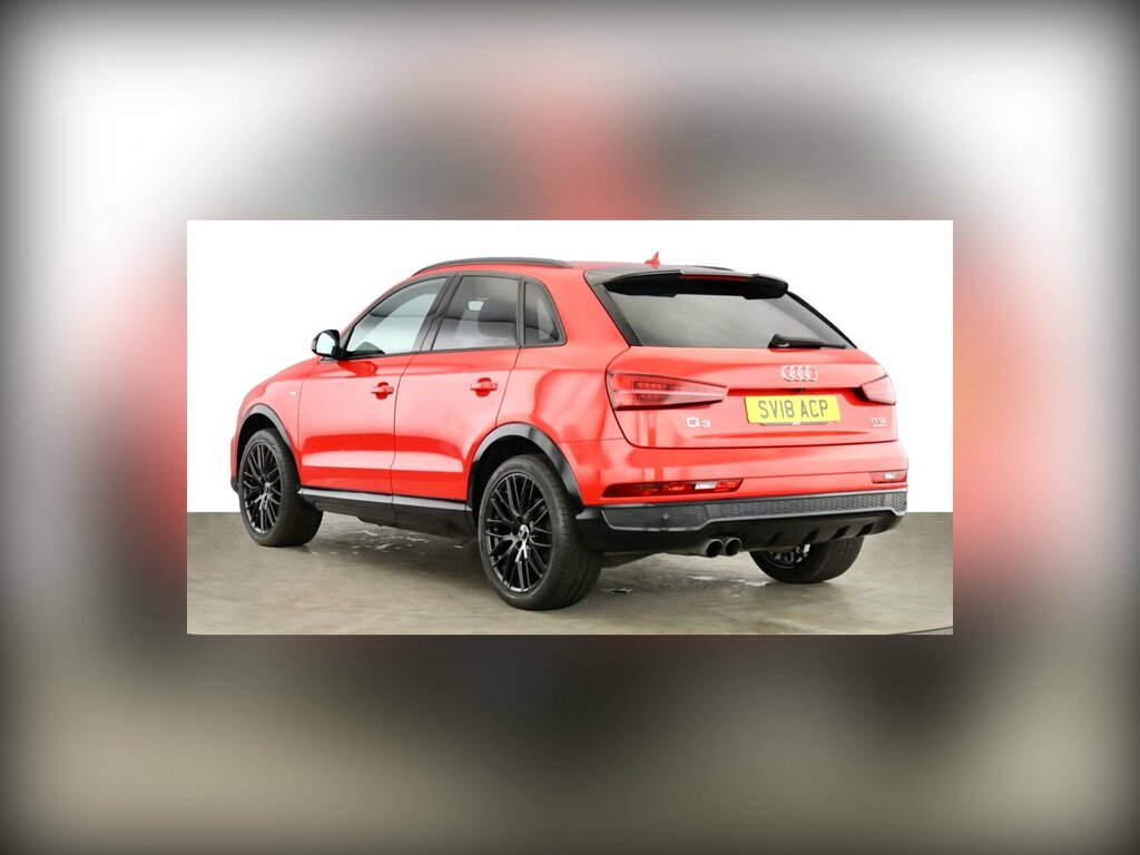 Audi Q3 2.0 Tfsi Black Edition Suv S Tronic Qua SV18ACP Red #4