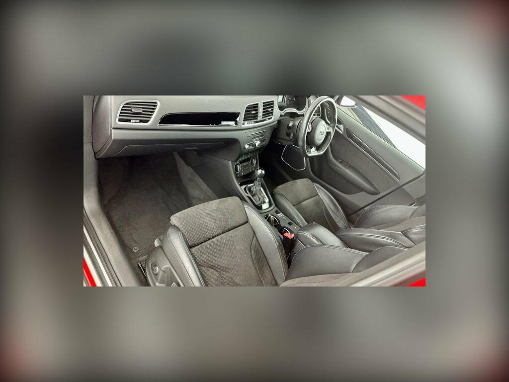 Audi Q3 2.0 Tfsi Black Edition Suv S Tronic Qua SV18ACP Red #6