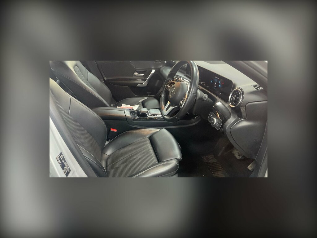 Mercedes-Benz A Class 1.5 A180d Sport Executive Hatchback 7 KW68EFA Silver #4