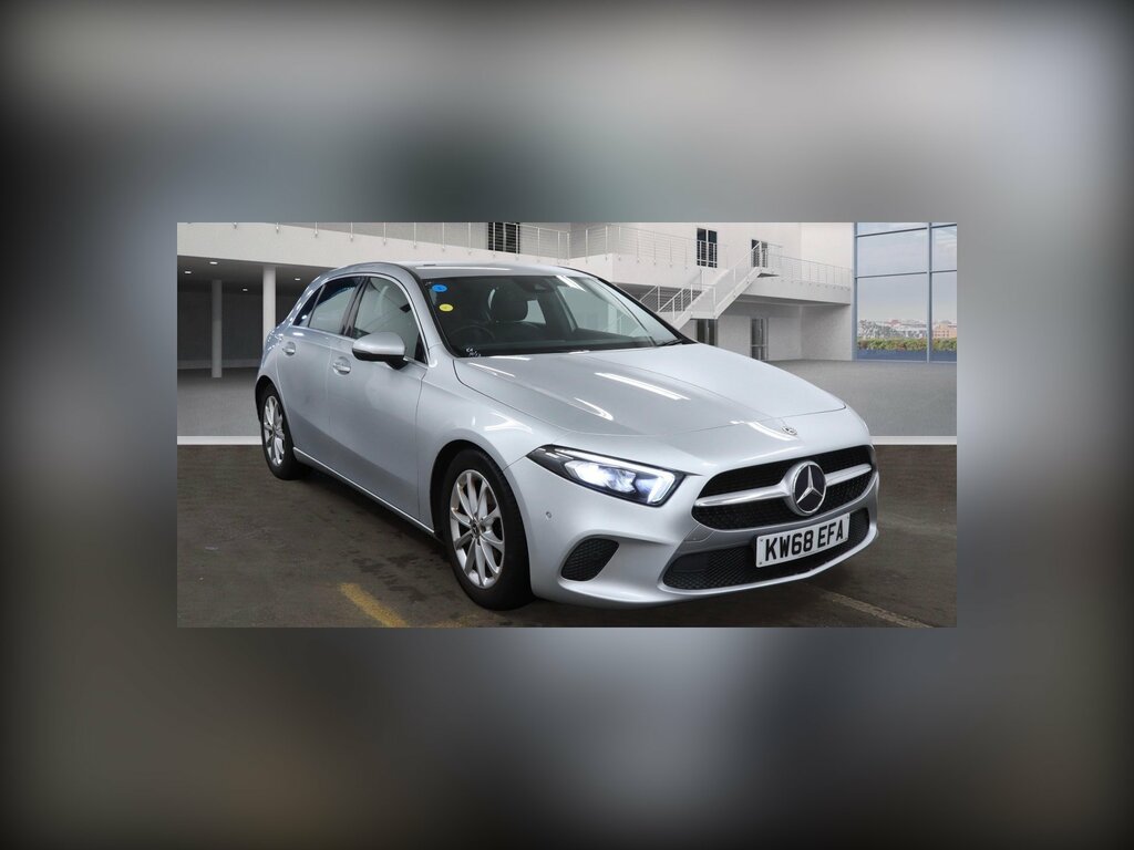 Mercedes-Benz A Class 1.5 A180d Sport Executive Hatchback 7 Silver