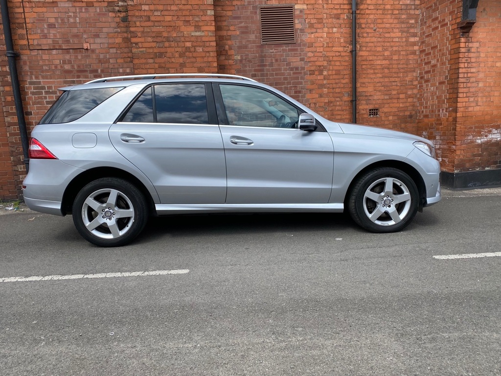 Mercedes-Benz M Class Ml350 Bluetec Amg Sport Silver #2