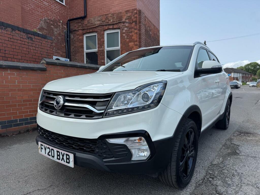SsangYong Korando 2.2 D Le White #4