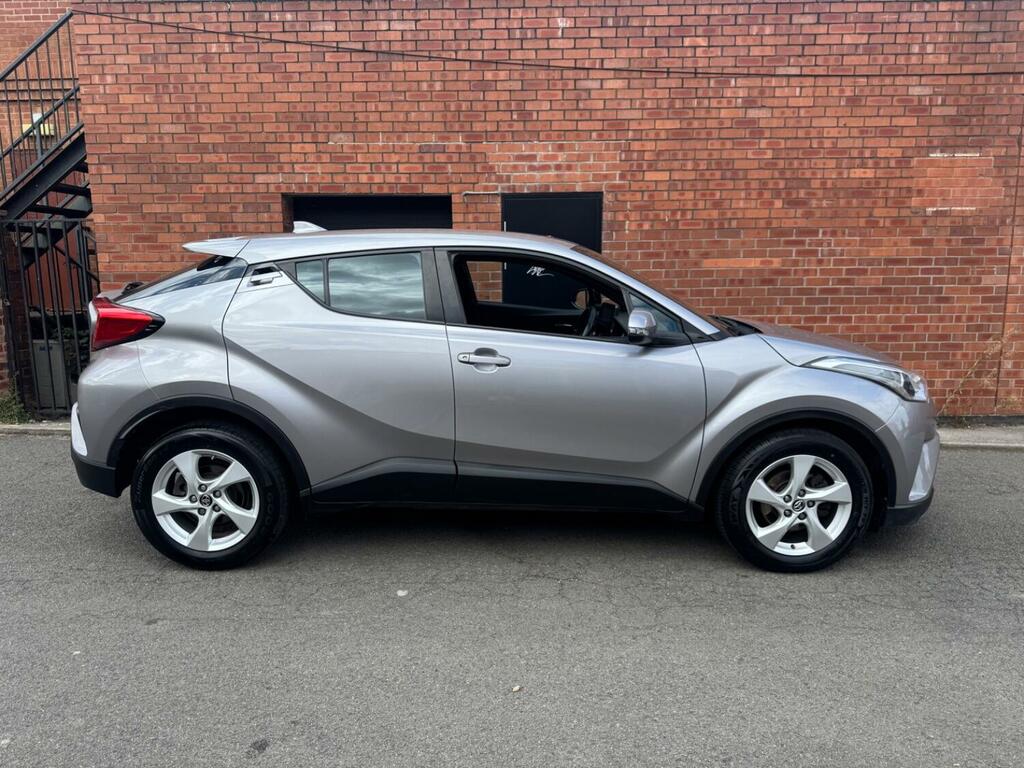 Toyota C-Hr 1.2 Vvt-i Icon VU18LMM Silver #2