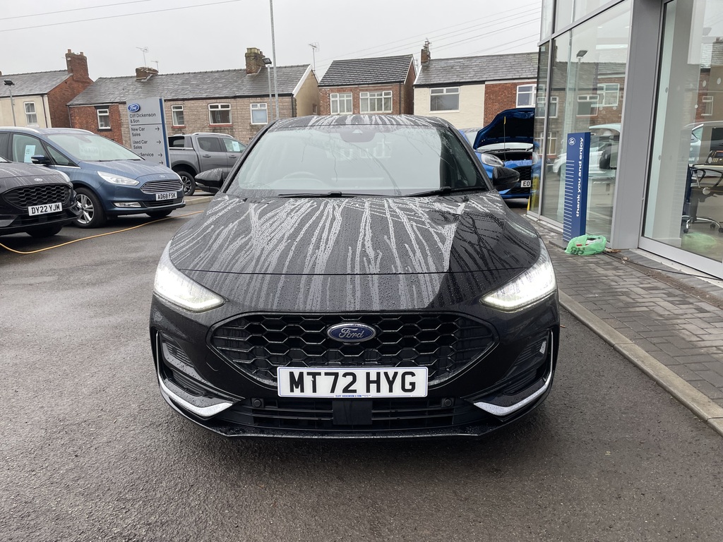 Ford Focus 1.5 Ecoblue St-line Vignale Black #2
