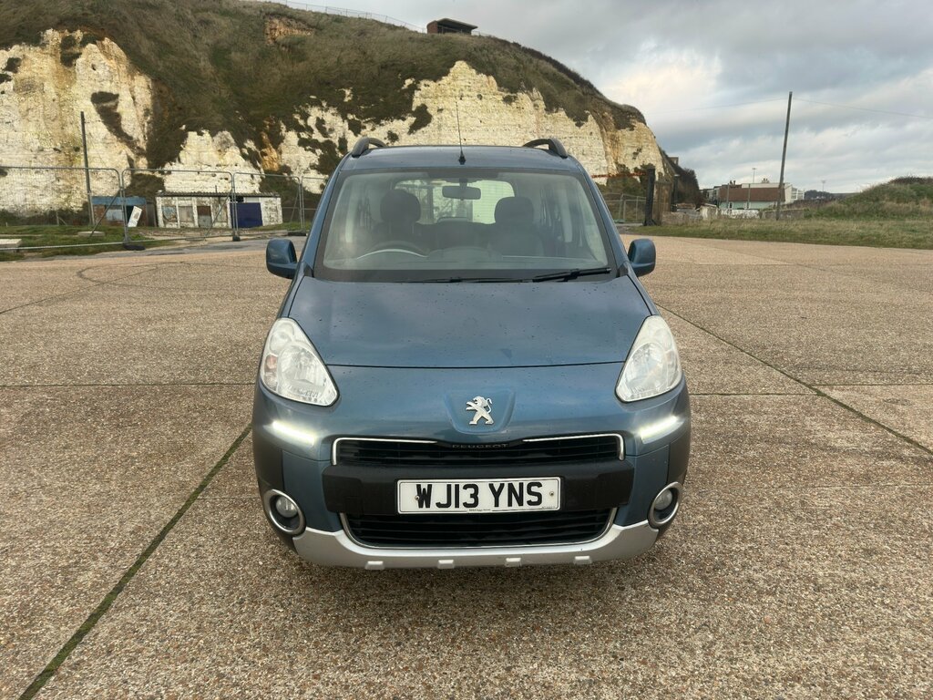 Peugeot Partner Tepee 1.6 Hdi Tepee Outdoor Mpv 135 G Blue