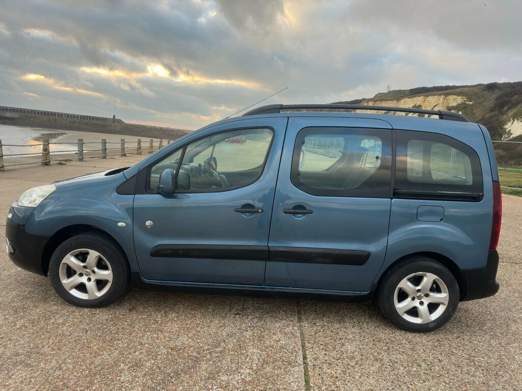 Peugeot Partner Tepee 1.6 Hdi Tepee Outdoor Mpv 135 G WJ13YNS Blue #3