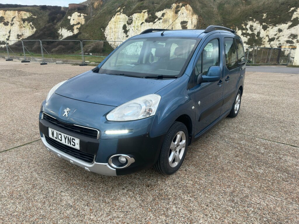Peugeot Partner Tepee 1.6 Hdi Tepee Outdoor Mpv 135 G WJ13YNS Blue #2