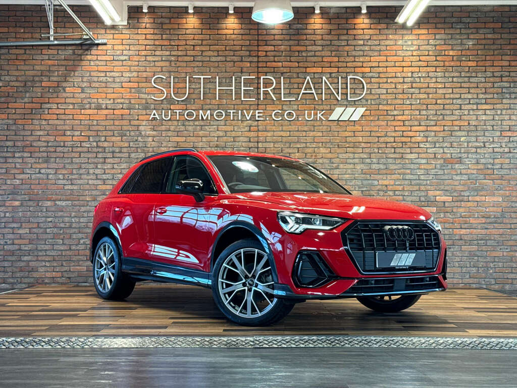 Audi Q3 1.5 Q3 Black Edition 35 Tfsi Mhev Red