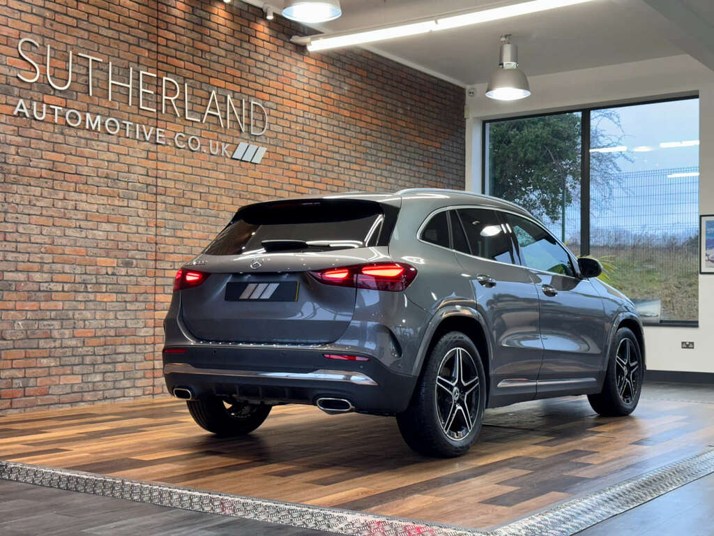 Mercedes-Benz GLA Class 1.3 Gla 200 Amg Line Executive Mhev A Grey #4