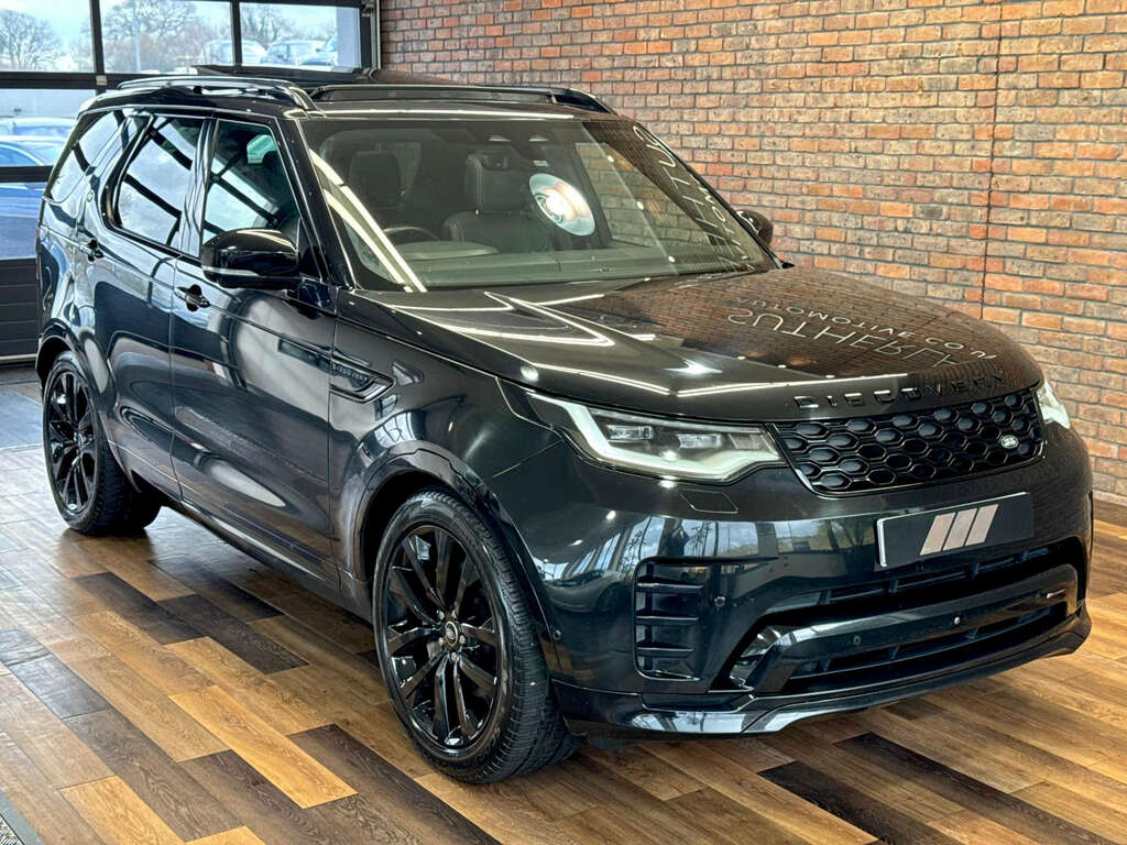 Land Rover Discovery 3.0 Discovery R-dynamic Se D Mhev 4Wd GV22LGK Black #4