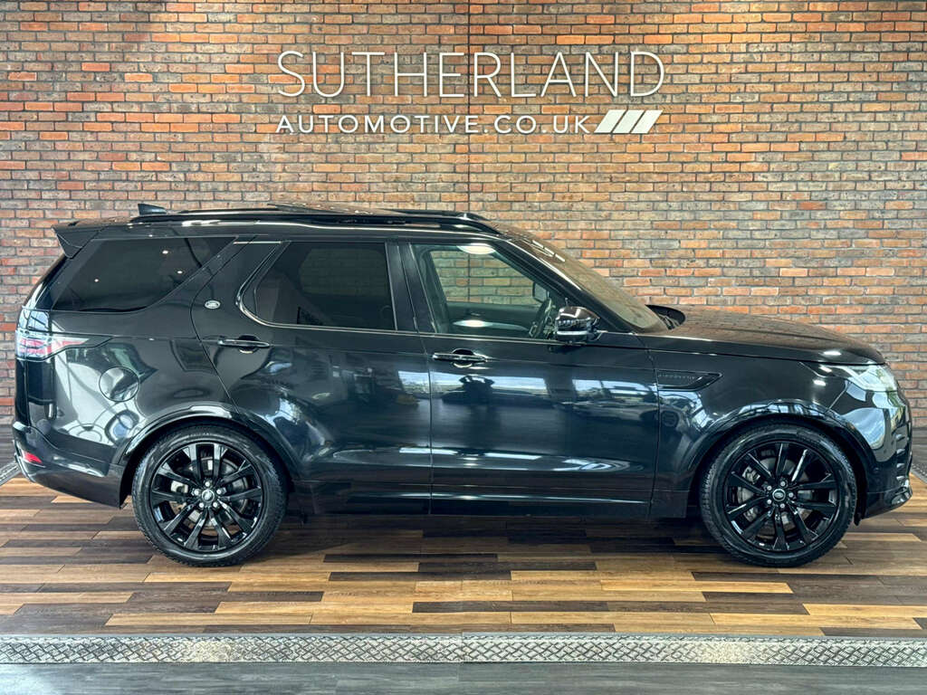 Land Rover Discovery 3.0 Discovery R-dynamic Se D Mhev 4Wd GV22LGK Black #3